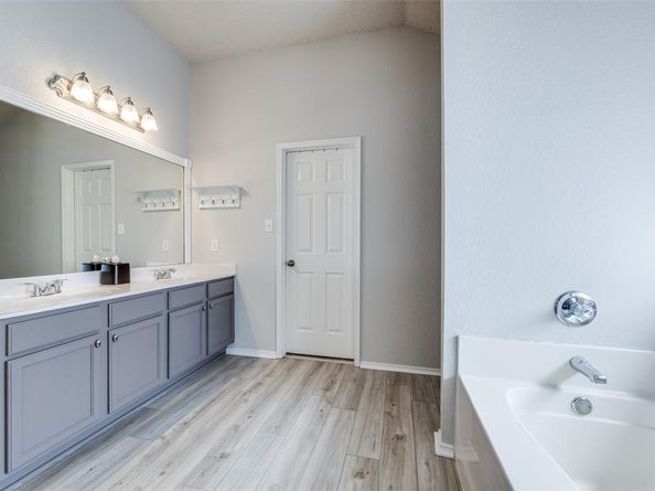 8204  Montecito Drive , Denton Texas 76210
