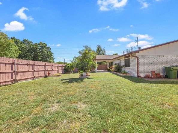 2721  Cedar Elm Lane , Garland Texas 75043