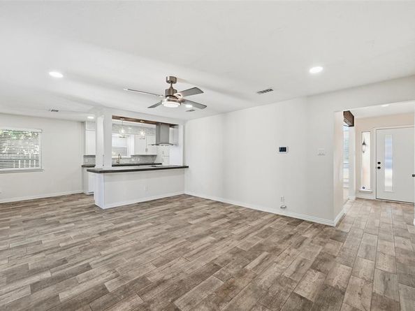 6400  Winn Street , Fort Worth Texas 76133