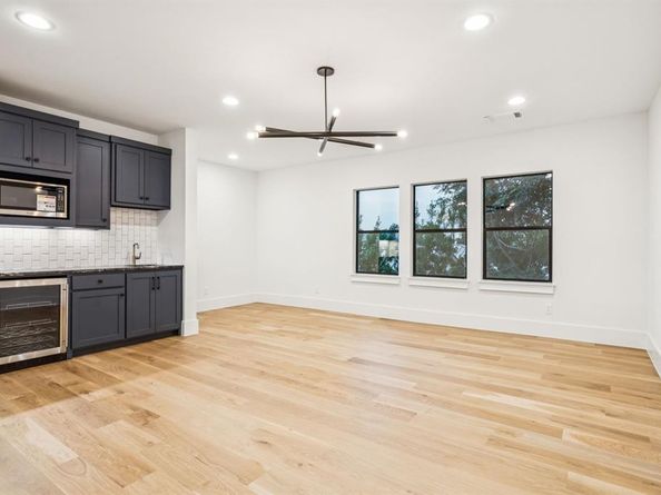 4330  Ridge Road , Dallas Texas 75229