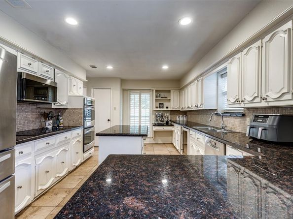 15881  Nedra Way , Dallas Texas 75248