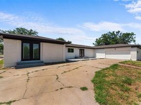 720  BURLESON Street , Grand Prairie Texas 75050