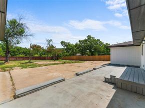 720  BURLESON Street , Grand Prairie Texas 75050