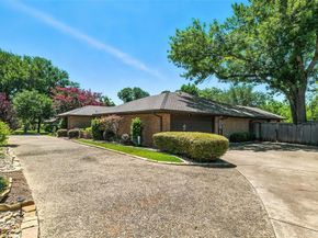 7025  Riverport Road , Fort Worth Texas 76116
