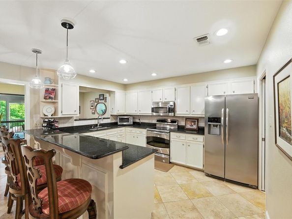 7025  Riverport Road , Fort Worth Texas 76116