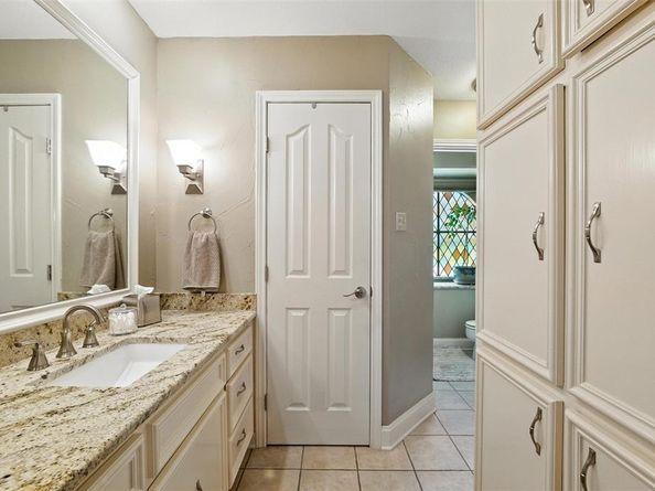 7025  Riverport Road , Fort Worth Texas 76116