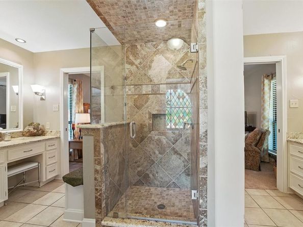 7025  Riverport Road , Fort Worth Texas 76116