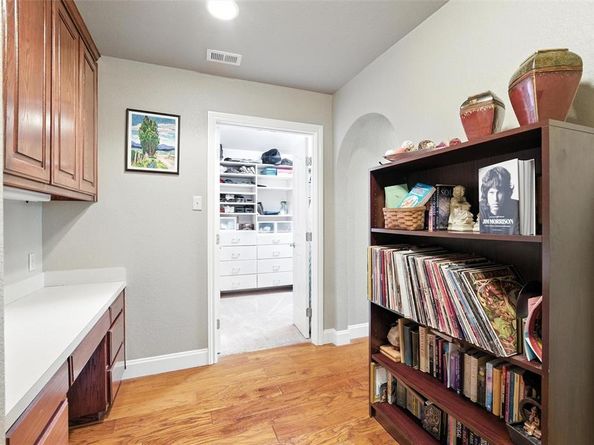 7025  Riverport Road , Fort Worth Texas 76116