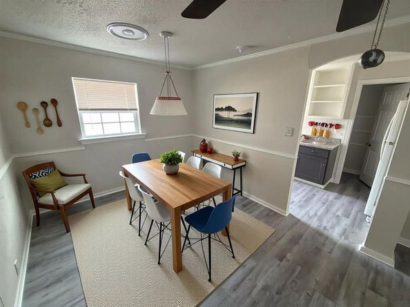 2729  Avenue C  , Fort Worth Texas 76105