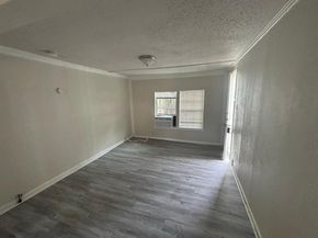 2729  Avenue C  , Fort Worth Texas 76105