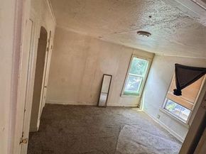 2729  Avenue C  , Fort Worth Texas 76105