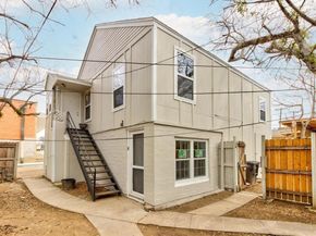 2729  Avenue C  , Fort Worth Texas 76105