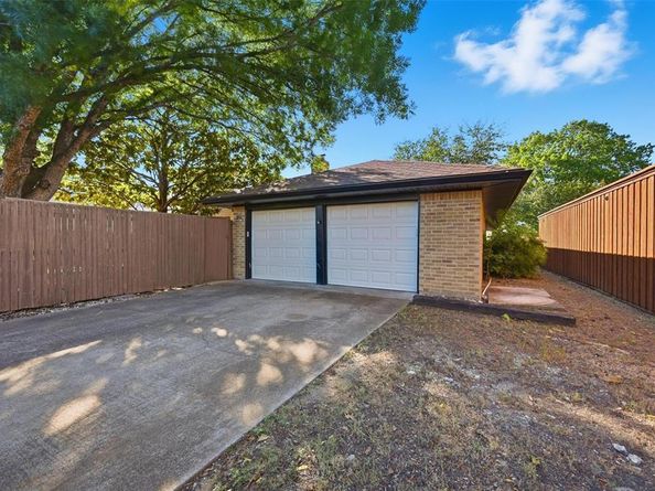 921  Autumn Lake Drive , Allen Texas 75002