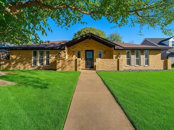 921  Autumn Lake Drive 