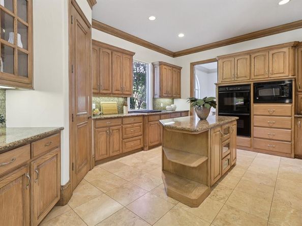 1403  Lands End Court , Southlake Texas 76092