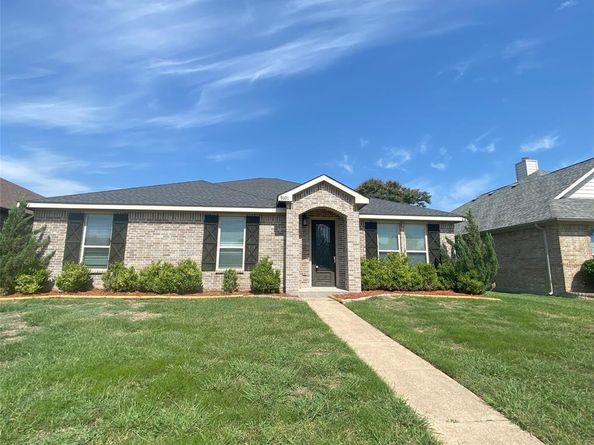 9101  Shipman Street , Rowlett Texas 75088