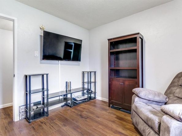 2028  Victoria Road , Carrollton Texas 75007