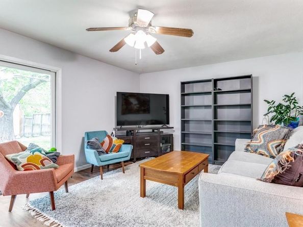 2028  Victoria Road , Carrollton Texas 75007