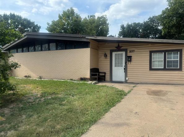 1627  Priscilla Lane , Irving Texas 75061