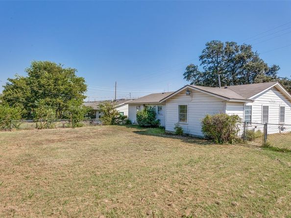 1708 S Cravens Road , Fort Worth Texas 76112