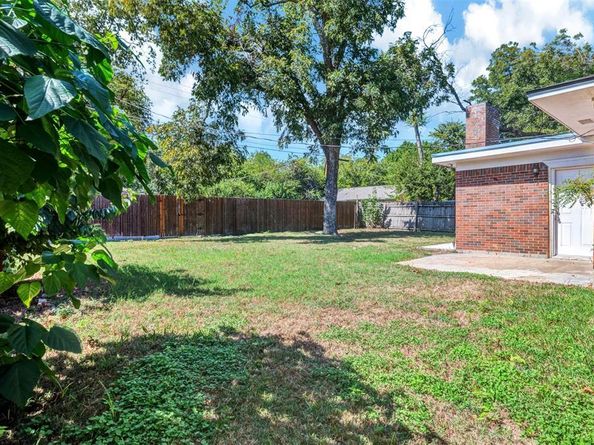 505  King Lane , Garland Texas 75042