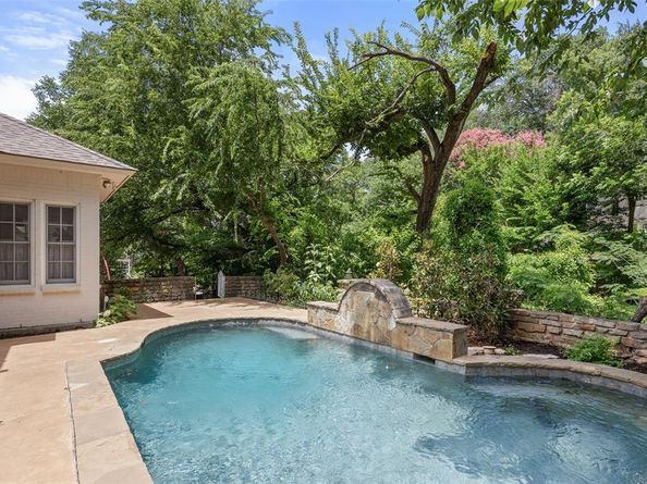 417  Hazelwood Drive W, Fort Worth Texas 76107