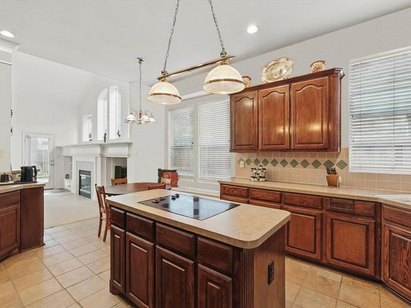 7939  Xavier Court , Dallas Texas 75218