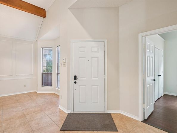 4236  Winding Way Court , Dallas Texas 75287