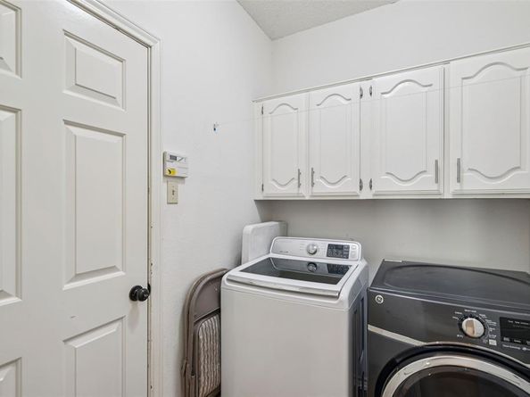 4236  Winding Way Court , Dallas Texas 75287