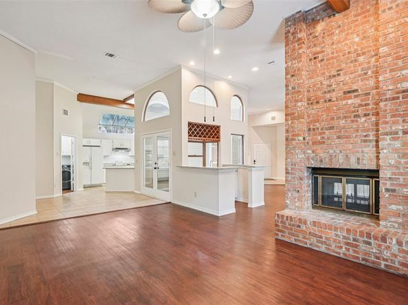 4236  Winding Way Court , Dallas Texas 75287