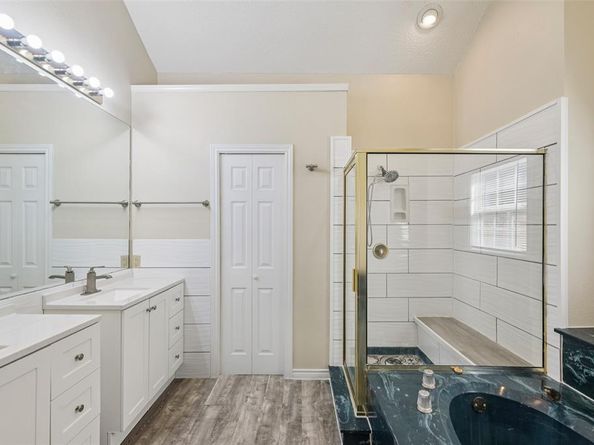 4236  Winding Way Court , Dallas Texas 75287