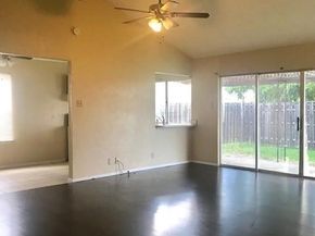 1322  Oakbrook Street , Lancaster Texas 75134