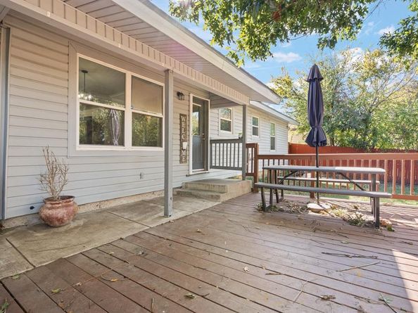 4816  Lowell Lane , Fort Worth Texas 76133