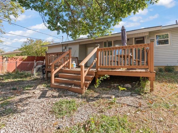 4816  Lowell Lane , Fort Worth Texas 76133