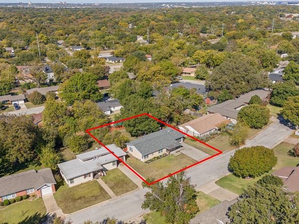 4816  Lowell Lane , Fort Worth Texas 76133