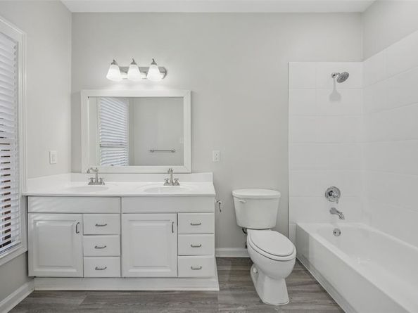 2110  Washington Avenue , Fort Worth Texas 76110