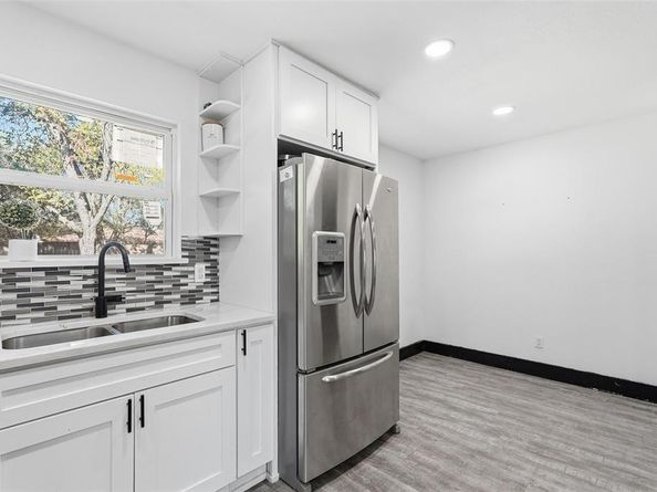 3503  Silverhill Drive , Dallas Texas 75241