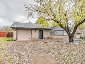 245  Gordon Drive , Azle Texas 76020