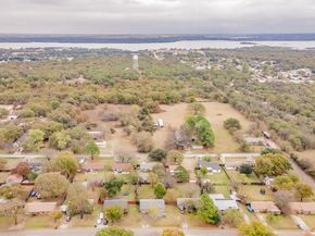 245  Gordon Drive , Azle Texas 76020