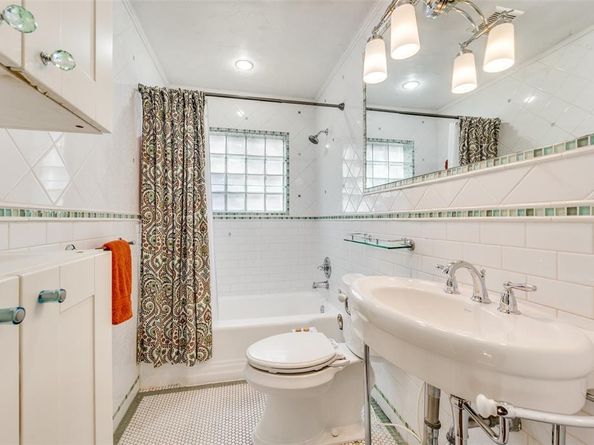 6214  Fairway Avenue , Dallas Texas 75227