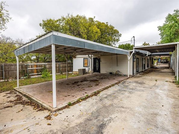 2719  25th Street , Fort Worth Texas 76106