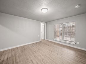 2719  25th Street , Fort Worth Texas 76106