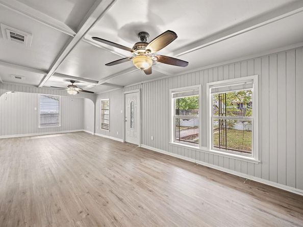 2719  25th Street , Fort Worth Texas 76106