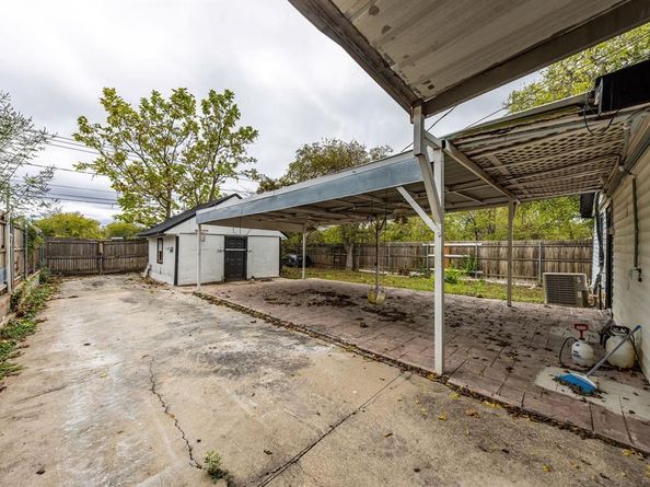 2719  25th Street , Fort Worth Texas 76106