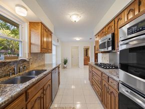 302  Ridgegate Drive , Garland Texas 75040