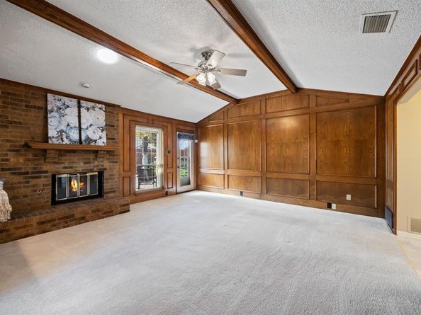 302  Ridgegate Drive , Garland Texas 75040