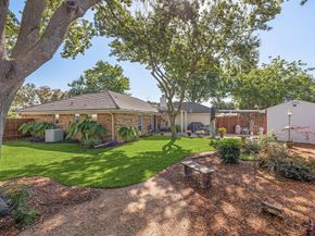 302  Ridgegate Drive , Garland Texas 75040