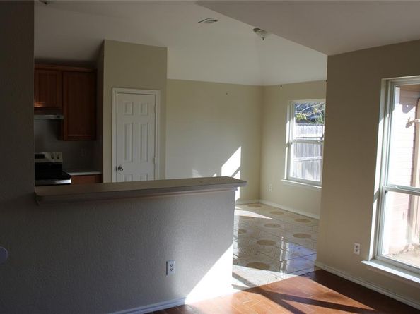 4653  Saint Francis Avenue , Dallas Texas 75227