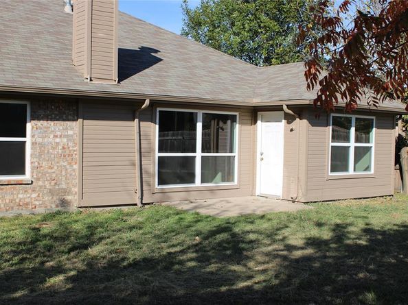 4653  Saint Francis Avenue , Dallas Texas 75227