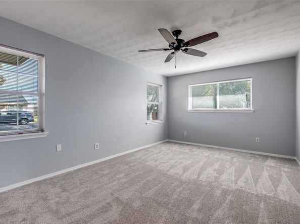 10430  Vistadale Drive , Dallas Texas 75238